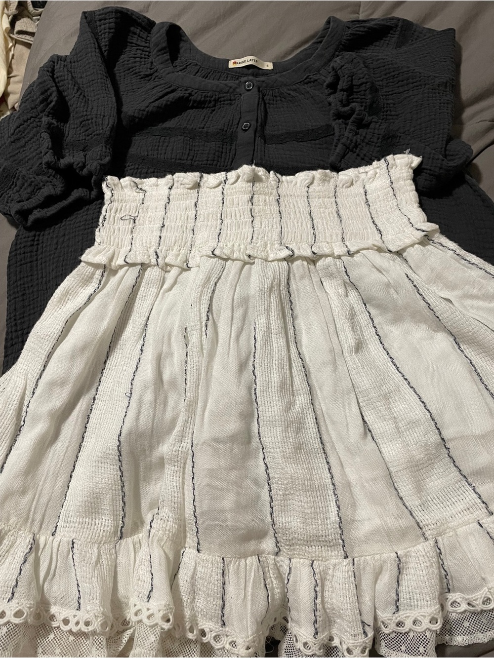 Marine Layer Crinkle Gauze Top size S/womens striped, lace hem skirt Surf Gypsy